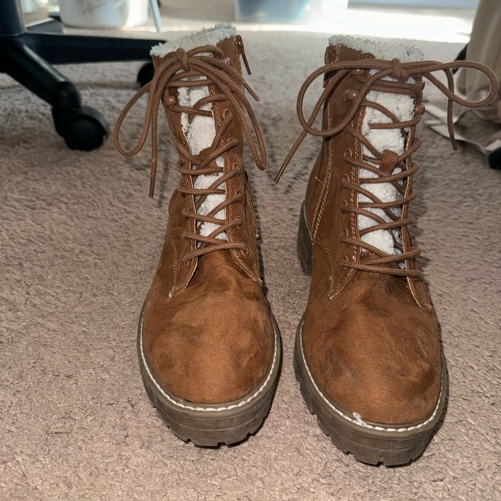 Women’s suede booties